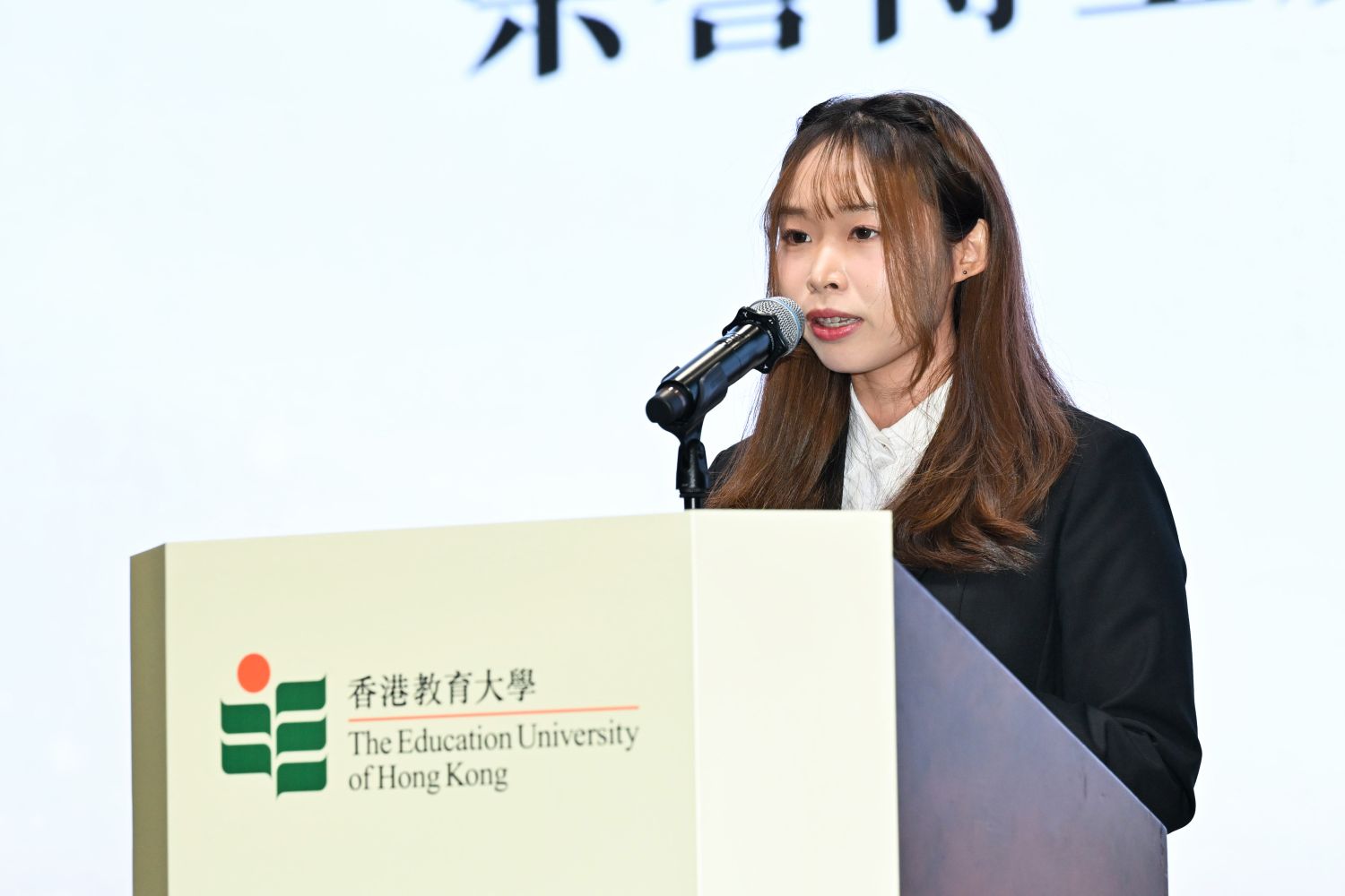 中国语文教育荣誉学士课程五年级阮咏雯同学分享学习经历